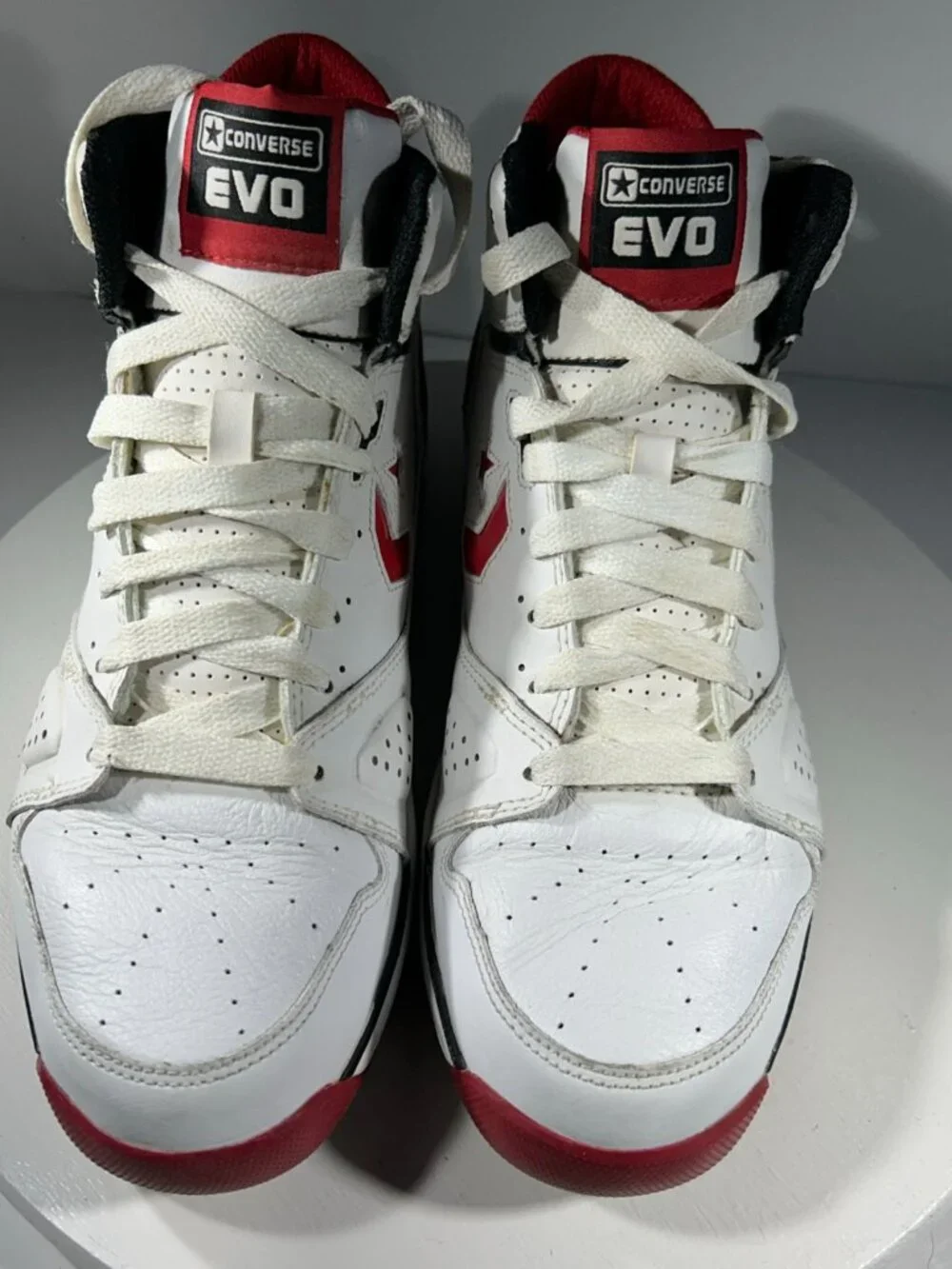 Converse Evo Mens Basketball Shoes Size 10 White Red Leather Sneakers Star Mid